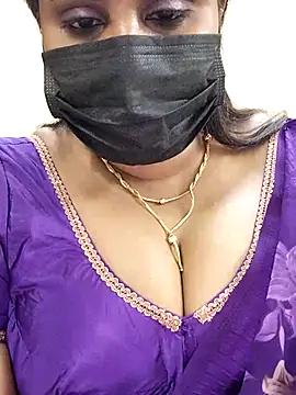 Queenflowerr online show from 02/21/25, 07:10