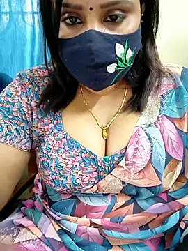 Queenflowerr online show from 02/20/26, 08:38