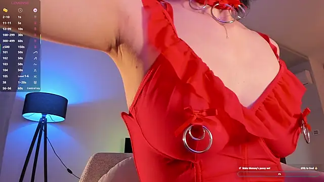 Snapshot of sarah_wang chatting on 09/08/25, 06:18 sarah wang online show from 09/08/25, 06:18