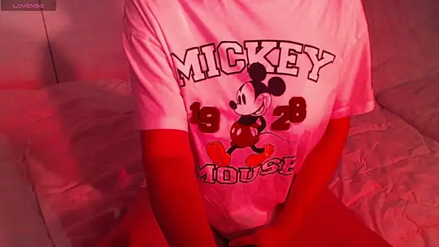 sweetchani666 online show from 09/26/25, 02:21