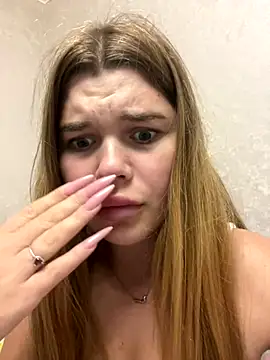 ella zzz online show from 10/10/25, 07:24