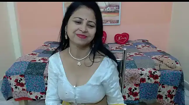 Snapshot of Valentin_Nappi chatting on 03/05/25, 10:00 Valentin Nappi online show from 03/05/25, 10:00