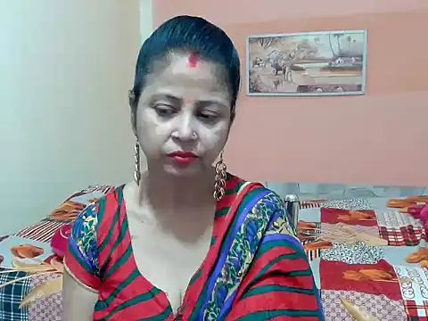 Snapshot of Valentin_Nappi chatting on 09/30/25, 05:01 Valentin Nappi online show from 09/30/25, 05:01