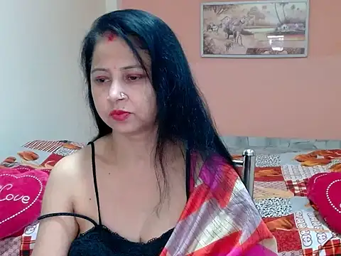 Snapshot of Valentin_Nappi chatting on 10/19/25, 04:24 Valentin Nappi online show from 10/19/25, 04:24