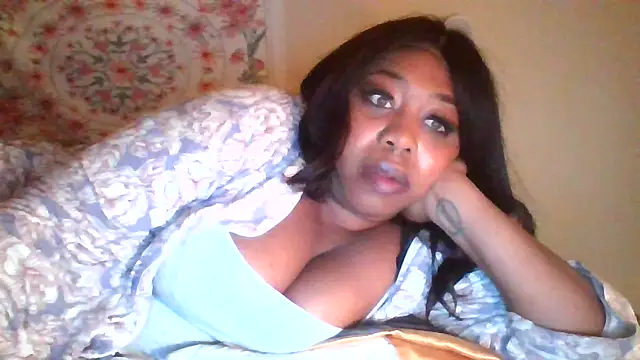 Snapshot of angeliquebelcali chatting on 11/10/25, 07:07 angeliquebelcali online show from 11/10/25, 07:07