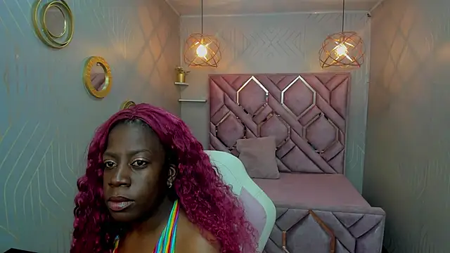 nefertiti ebony online show from 02/22/25, 04:18