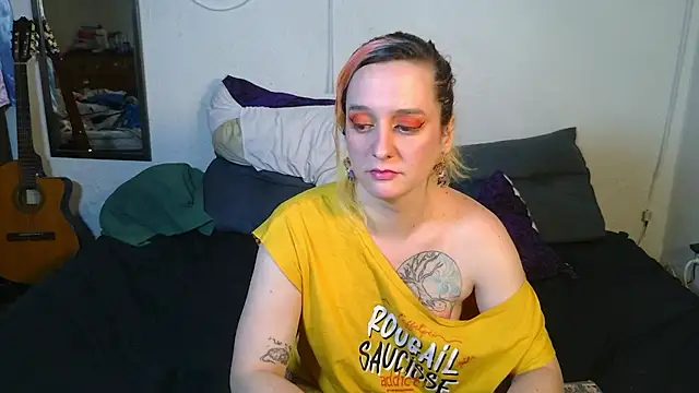 Snapshot of Evelan420 chatting on 10/20/25, 05:46 Evelan420 online show from 10/20/25, 05:46