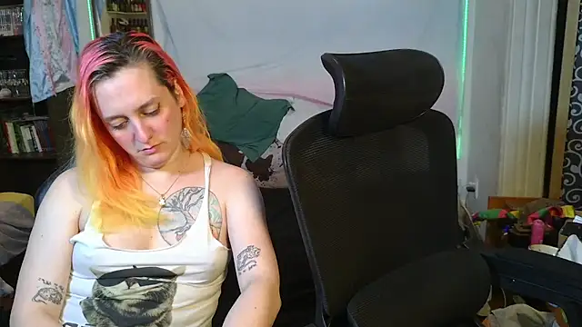 Snapshot of Evelan420 chatting on 02/09/26, 08:57 Evelan420 online show from 02/09/26, 08:57