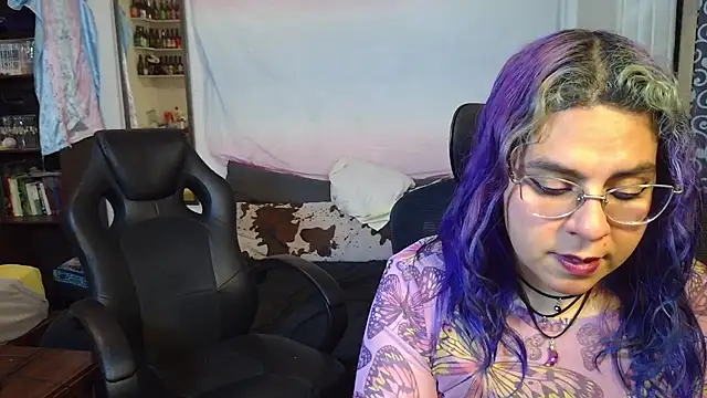 Snapshot of Evelan420 chatting on 02/10/26, 07:51 Evelan420 online show from 02/10/26, 07:51