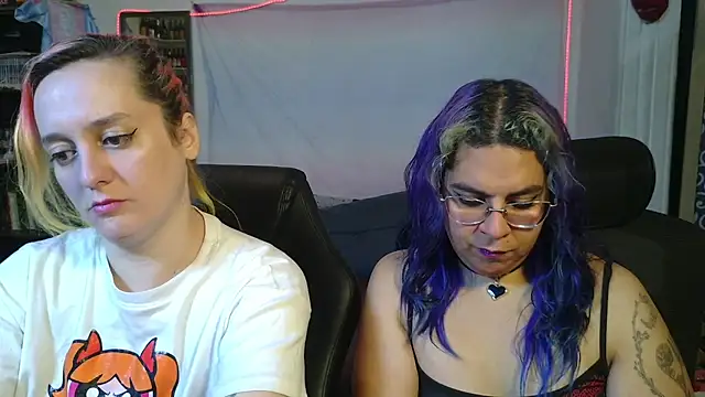 Snapshot of Evelan420 chatting on 02/26/26, 06:51 Evelan420 online show from 02/26/26, 06:51