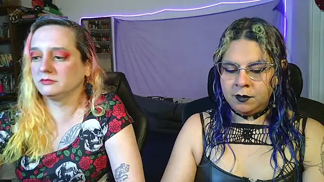 Snapshot of Evelan420 chatting on 03/19/26, 12:14 Evelan420 online show from 03/19/26, 12:14