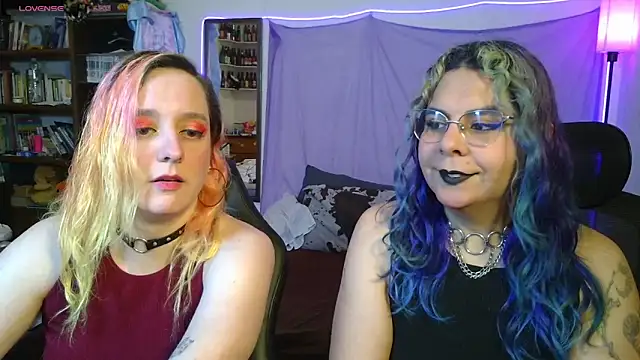 Snapshot of Evelan420 chatting on 03/31/26, 06:52 Evelan420 online show from 03/31/26, 06:52