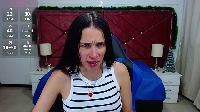 Snapshot of victoria_adams07 chatting on 12/22/25, 07:44 victoria adams07 online show from 12/22/25, 07:44