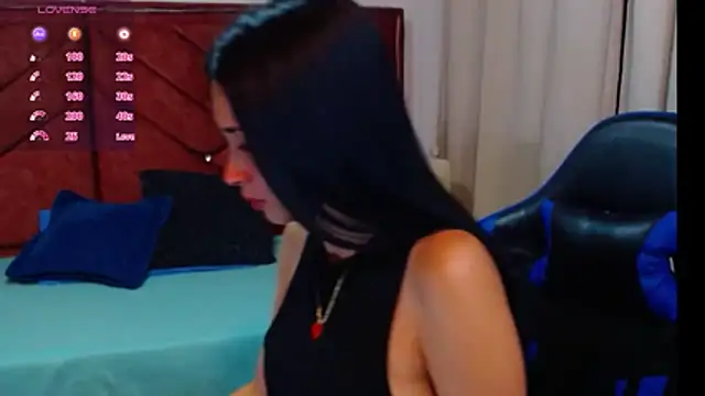 Snapshot of victoria_adams07 chatting on 04/13/26, 02:11 victoria adams07 online show from 04/13/26, 02:11