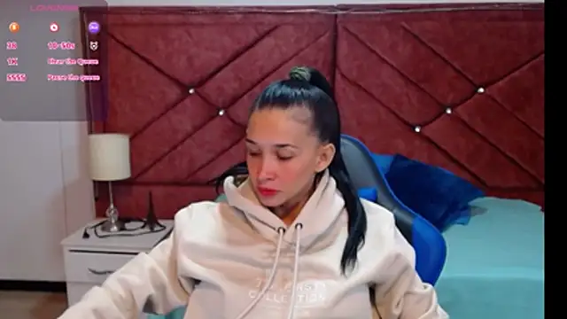 Snapshot of victoria_adams07 chatting on 04/20/26, 01:36 victoria adams07 online show from 04/20/26, 01:36