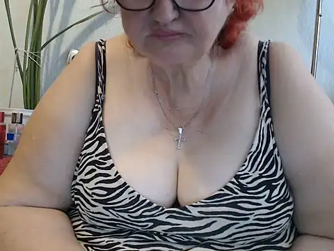 Snapshot of DeniseeRosea chatting on 06/23/26, 10:13 DeniseeRosea online show from 06/23/26, 10:13
