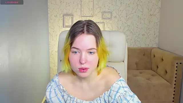 Manic pixie  online show from 02/02/25, 10:57