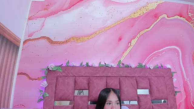 scarlett  evans  online show from 10/27/25, 06:23