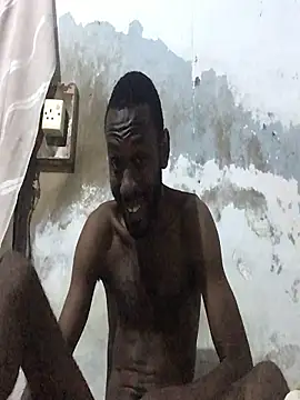 Snapshot of onewinnertee chatting on 11/12/25, 12:33 onewinnertee online show from 11/12/25, 12:33