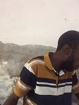 Snapshot of onewinnertee chatting on 12/16/25, 08:30 onewinnertee online show from 12/16/25, 08:30