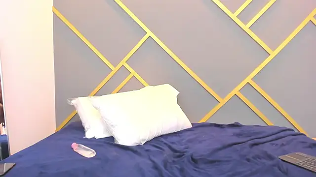 Snapshot of Alaia_Colins chatting on 02/16/25, 06:54 Alaia Colins online show from 02/16/25, 06:54