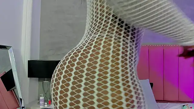 Alaia Colins online show from 11/02/25, 10:28