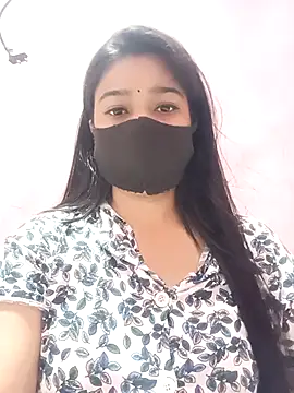 Snapshot of Simran-001 chatting on 03/07/26, 12:13 Simran-001 online show from 03/07/26, 12:13