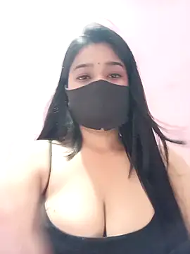 Snapshot of Simran-001 chatting on 03/10/26, 12:10 Simran-001 online show from 03/10/26, 12:10