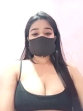 Snapshot of Simran-001 chatting on 03/25/26, 01:06 Simran-001 online show from 03/25/26, 01:06