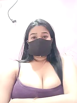 Snapshot of Simran-001 chatting on 04/06/26, 12:28 Simran-001 online show from 04/06/26, 12:28