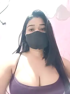 Snapshot of Simran-001 chatting on 04/07/26, 11:43 Simran-001 online show from 04/07/26, 11:43