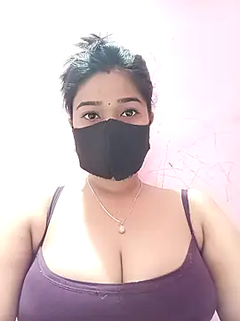 Snapshot of Simran-001 chatting on 04/15/26, 12:01 Simran-001 online show from 04/15/26, 12:01