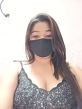 Snapshot of Simran-001 chatting on 06/18/26, 10:09 Simran-001 online show from 06/18/26, 10:09