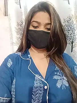 Snapshot of Simran-001 chatting on 06/19/26, 12:31 Simran-001 online show from 06/19/26, 12:31