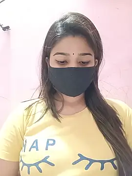 Snapshot of Simran-001 chatting on 07/11/26, 12:19 Simran-001 online show from 07/11/26, 12:19