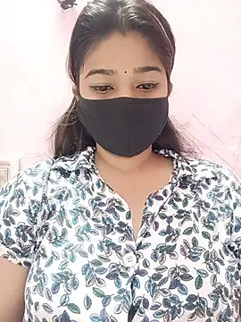 Snapshot of Simran-001 chatting on 07/30/26, 12:04 Simran-001 online show from 07/30/26, 12:04