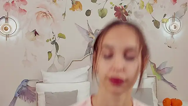 SandraTucker online show from 10/07/25, 02:53