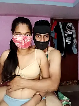 Snapshot of USHA_BHABHI chatting on 03/18/26, 03:48 USHA BHABHI online show from 03/18/26, 03:48