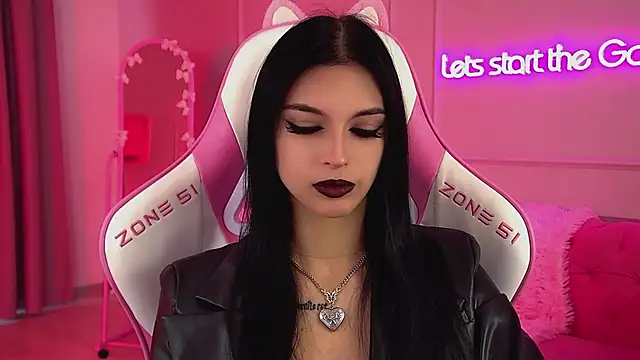 Snapshot of BeverlyMost chatting on 02/06/26, 08:40 BeverlyMost online show from 02/06/26, 08:40