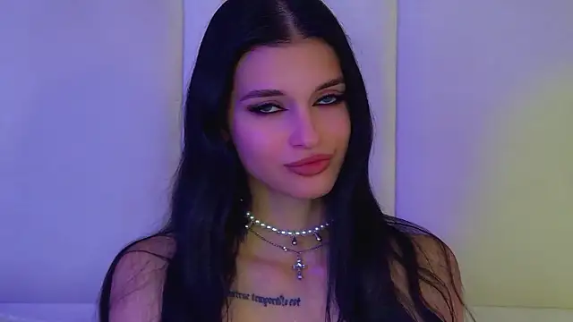 Snapshot of BeverlyMost chatting on 02/25/26, 06:50 BeverlyMost online show from 02/25/26, 06:50