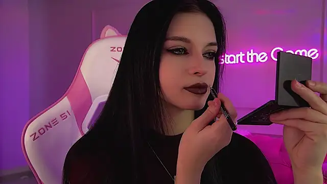 Snapshot of BeverlyMost chatting on 03/06/26, 06:54 BeverlyMost online show from 03/06/26, 06:54