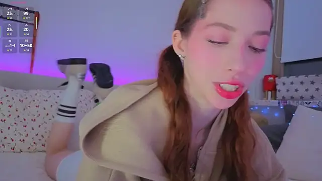 Snapshot of HappyVivy chatting on 09/14/25, 11:04 HappyVivy online show from 09/14/25, 11:04