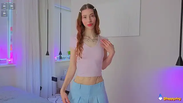 Snapshot of HappyVivy chatting on 10/01/25, 12:33 HappyVivy online show from 10/01/25, 12:33