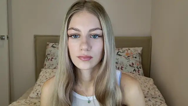 GabriellaOlsen online show from 10/08/25, 10:02