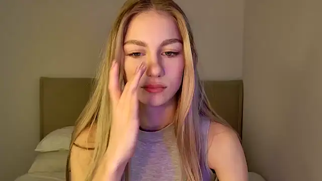 GabriellaOlsen online show from 11/12/25, 11:21