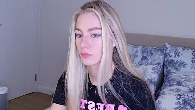 GabriellaOlsen online show from 12/16/25, 01:05