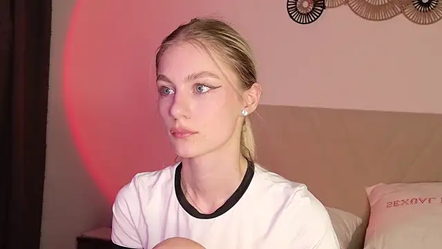 Snapshot of GabriellaOlsen chatting on 03/23/26, 08:02 GabriellaOlsen online show from 03/23/26, 08:02