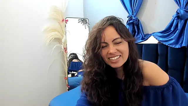 ShairaMarss online show from 12/18/25, 02:23