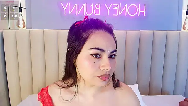 Naomymonroe  online show from 11/22/25, 09:25