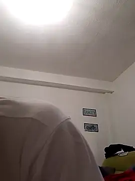 Snapshot of wapo100x100 chatting on 02/03/25, 03:27 wapo100x100 online show from 02/03/25, 03:27